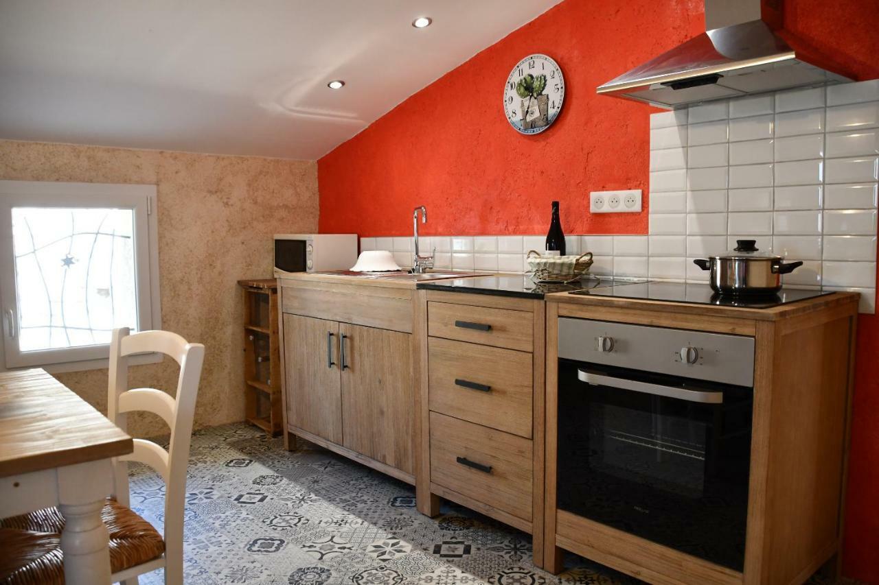 Le Pigeonnier Apartment Malaucene Exterior photo