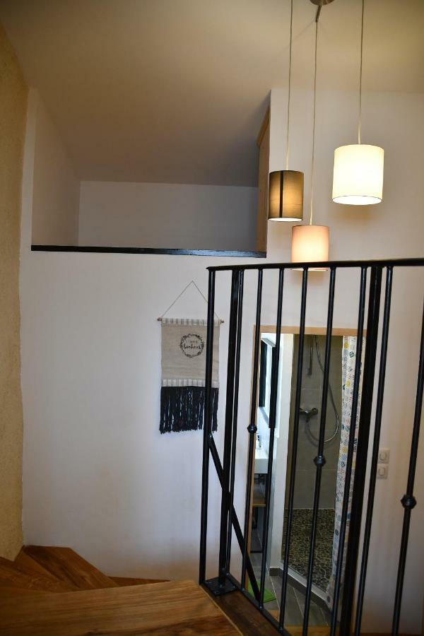 Le Pigeonnier Apartment Malaucene Exterior photo
