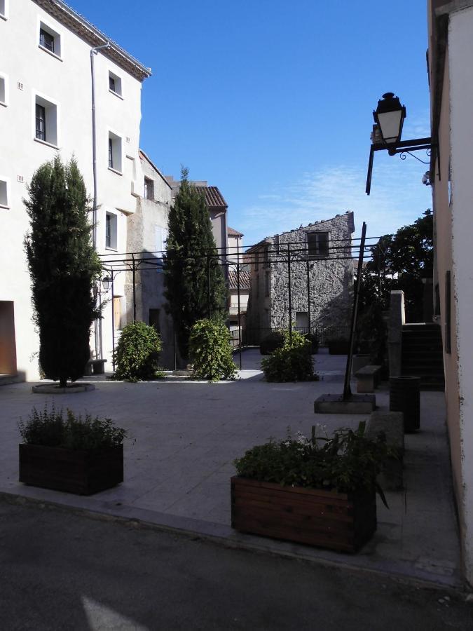 Le Pigeonnier Apartment Malaucene Exterior photo